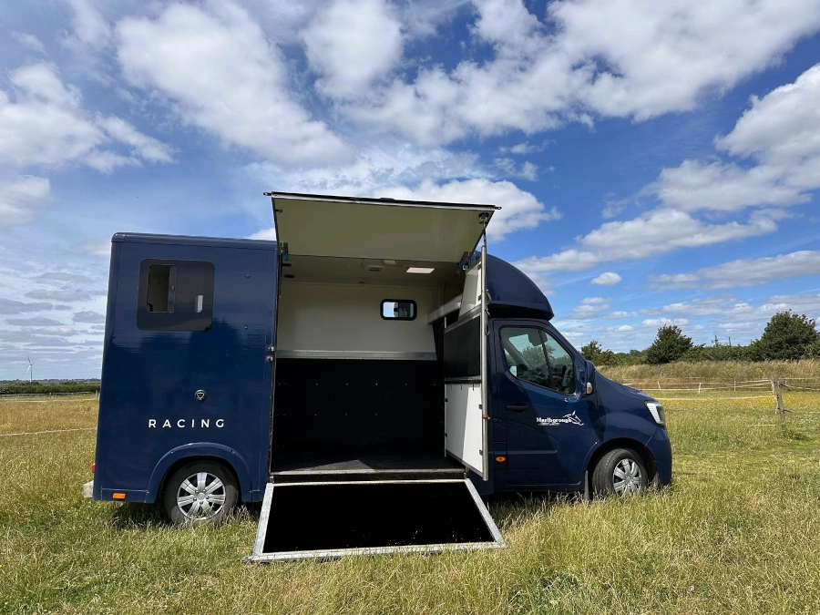 Fleet Transporter - The Renault Master - Marlborough 3.5-ton , Low incline ramps for low centre of gravity.